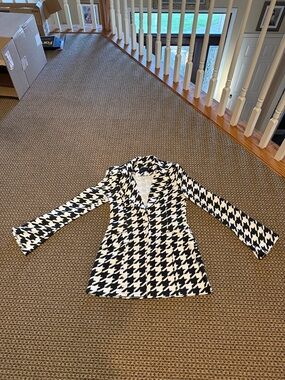ASOS Houndstooth jacket size 4